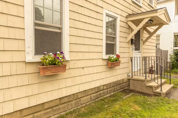 Westbrook, ME 04092,48 Myrtle ST