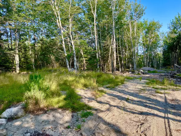 Southwest Harbor, ME 04679,34 Hillcrest CIR