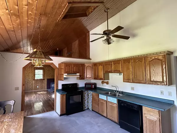 Amity, ME 04471,105 Tracy RD