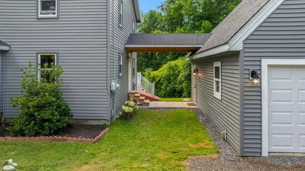 Readfield, ME 04355,110 Plains RD