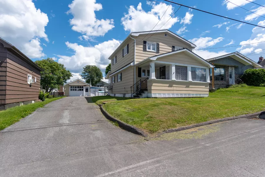 138 12th AVE, Madawaska, ME 04756