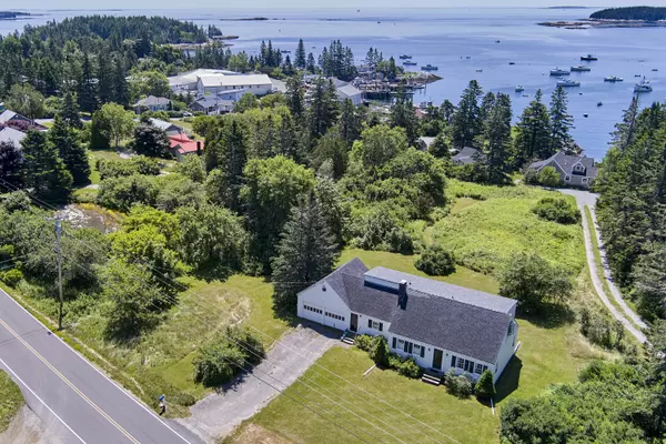 South Thomaston, ME 04858,237 Island RD