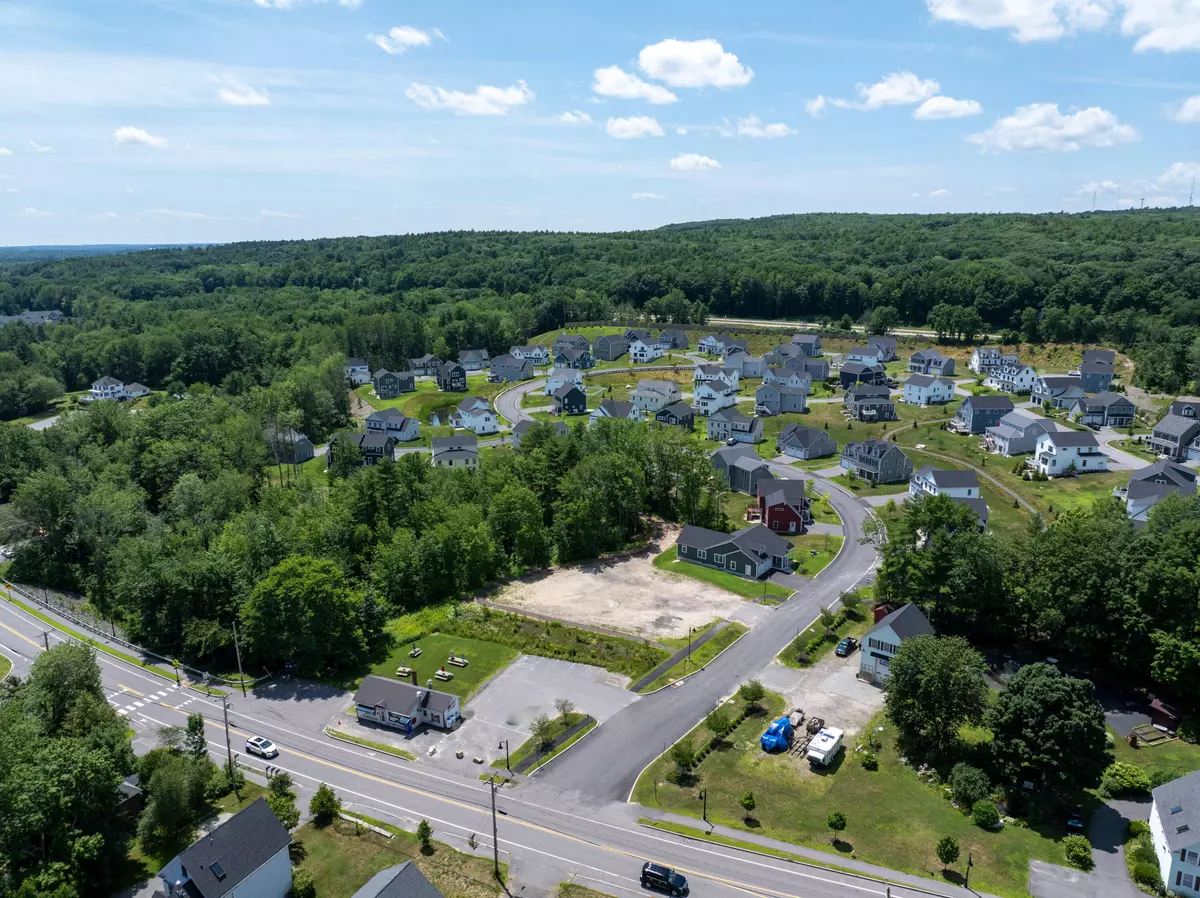 Falmouth, ME 04105,6-8 Bluebird TRL