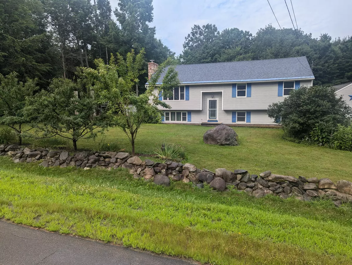 Hermon, ME 04401,66 Homsted LN