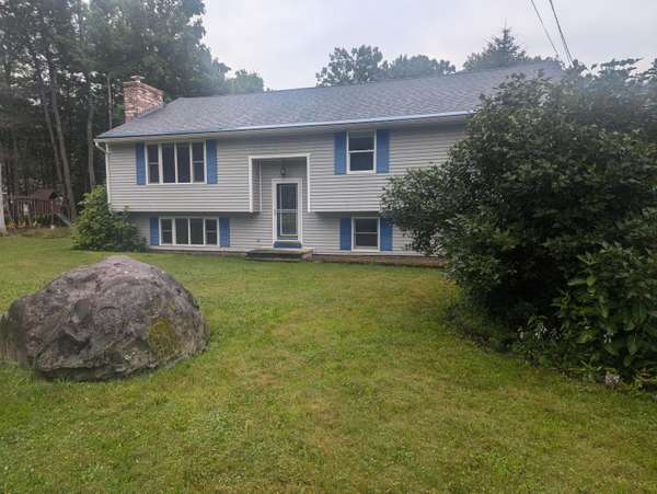 Hermon, ME 04401,66 Homsted LN