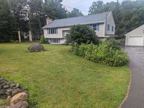 Hermon, ME 04401,66 Homsted LN