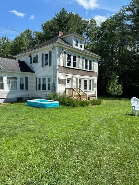 9 Bell LN, Greenwood, ME 04255