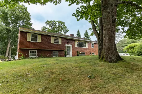 Topsham, ME 04086,15 Sokokis CIR