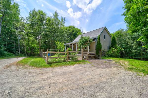 15 Upland WAY, Ellsworth, ME 04605