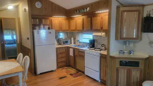 Wells, ME 04090,117 Bears Den RD #61