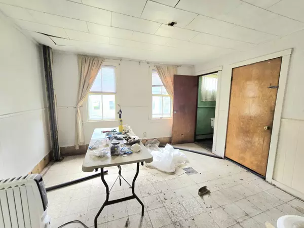 Gardiner, ME 04345,16 Mt Vernon ST