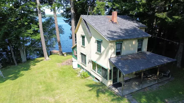 90 Wesserunsett RD, Madison, ME 04950