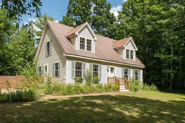 101 Linscott RD, North Berwick, ME 03906