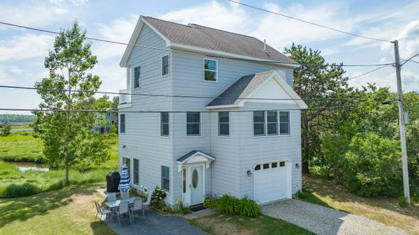 23 Weymouth AVE, Old Orchard Beach, ME 04064