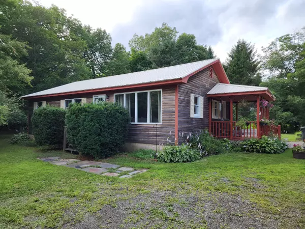 4 Mountainview DR, Winterport, ME 04496