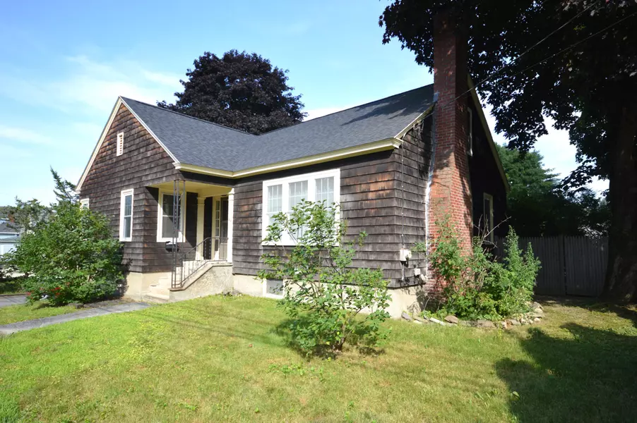 59 Farwell ST, Lewiston, ME 04240