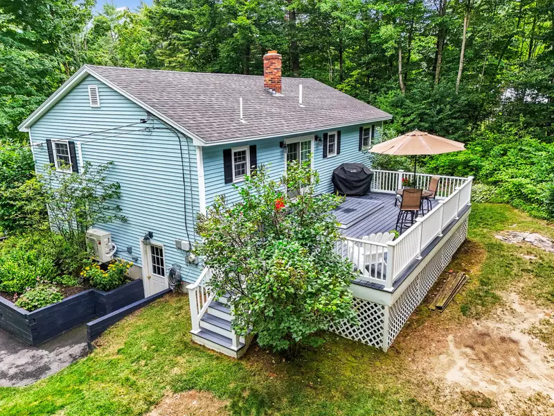 27 Hallet ST, Chelsea, ME 04330