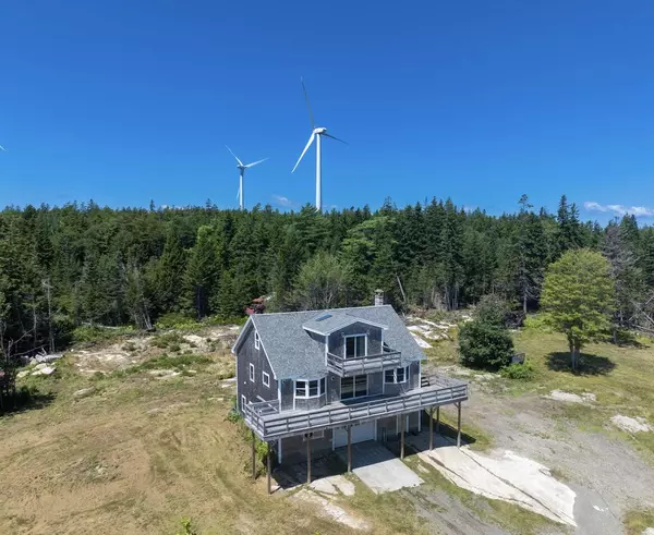 768 N Haven RD, Vinalhaven, ME 04863