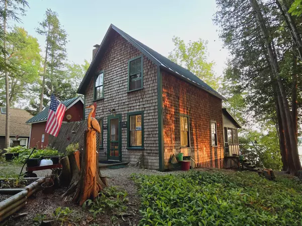 118 Windemere LN, Unity, ME 04988