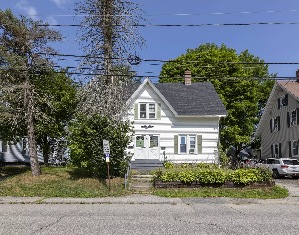 Westbrook, ME 04092,17 Brown ST