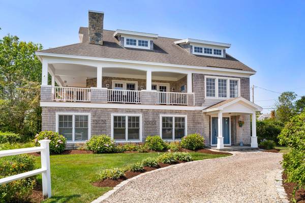 32 Bayberry AVE, Kennebunk, ME 04043