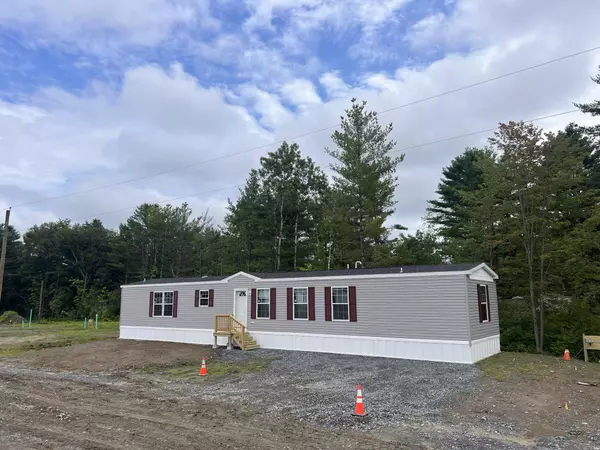 18 Valerie LN, Waterville, ME 04901