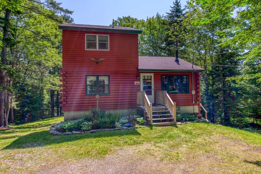 122 Crest AVE, Boothbay Harbor, ME 04538