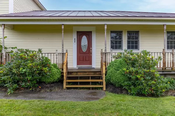 Winterport, ME 04496,25 Meadow RD