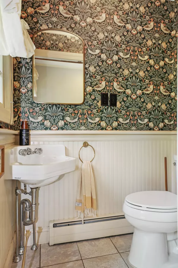 Rumford, ME 04276,393 S Rumford RD