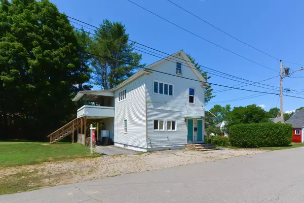 13 Freemont ST, Gardiner, ME 04345