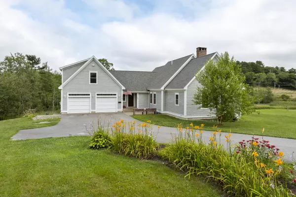 222 Pond RD, Newcastle, ME 04553