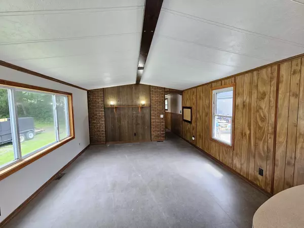 Milford, ME 04461,14 Sunset Trailer PARK