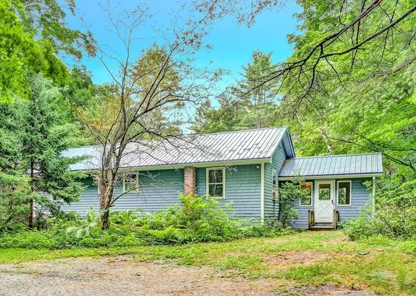 Rome, ME 04963,215 Rome RD