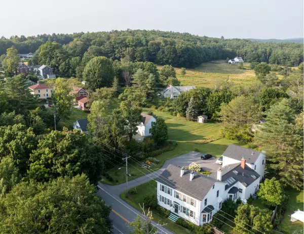 Freeport, ME 04032,77 South ST