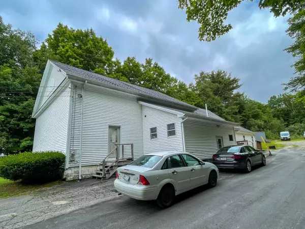 823 Lewiston Road, West Gardiner, ME 04345