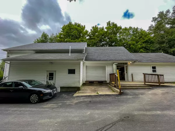 West Gardiner, ME 04345,823 Lewiston Road