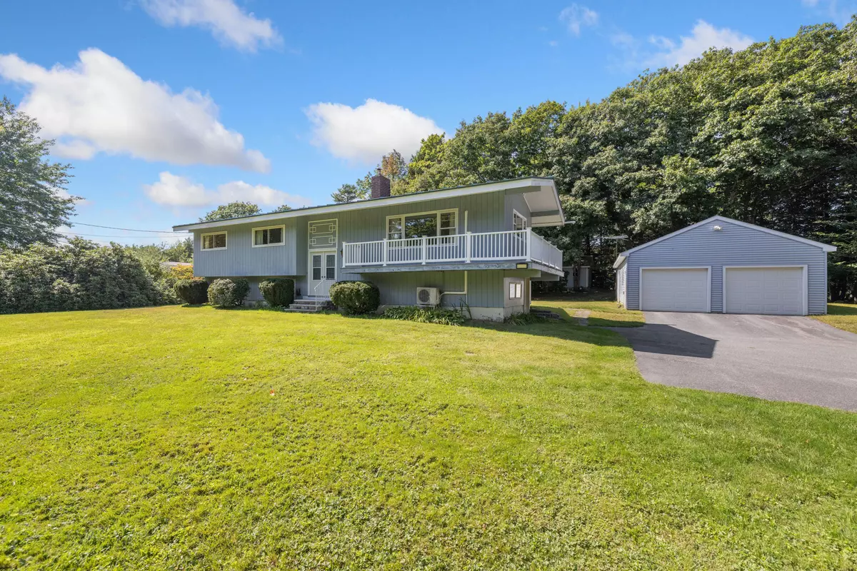 Topsham, ME 04086,232 Augusta RD