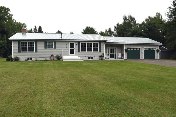 651 B RD, Houlton, ME 04730