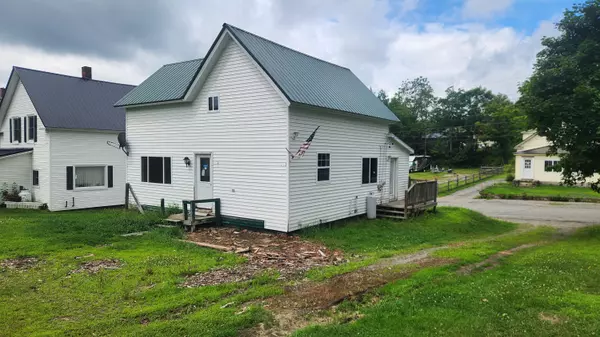 56 Bowdoin ST, Millinocket, ME 04462