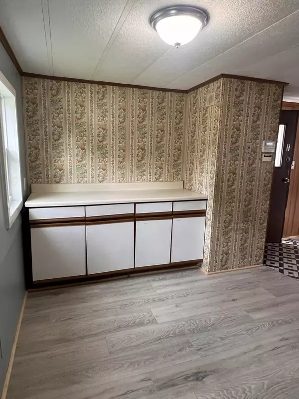 Waterville, ME 04901,17 Victoria DR