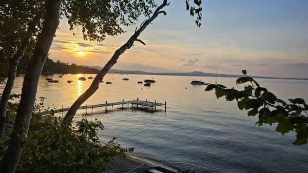 Standish, ME 04084,122 Sandy Cove RD