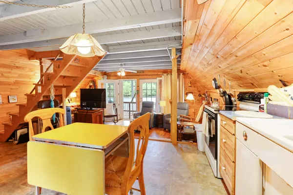 Readfield, ME 04355,158 Torsey Shores RD