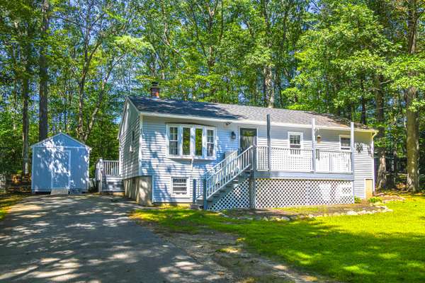 42 Maple ST, Casco, ME 04015