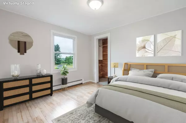 Thomaston, ME 04861,25 Sunset ST