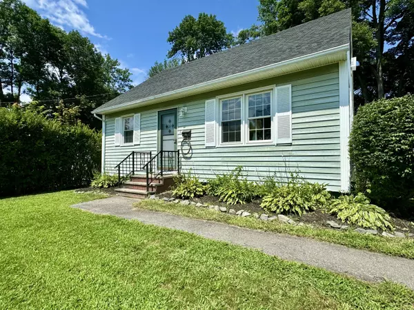 26 Clark ST, Randolph, ME 04346