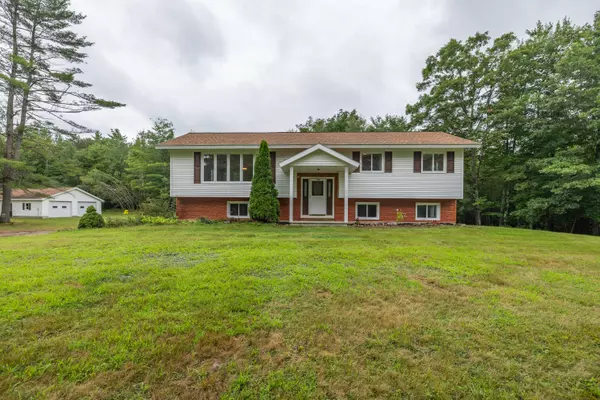 121 Brown RD, Poland, ME 04274