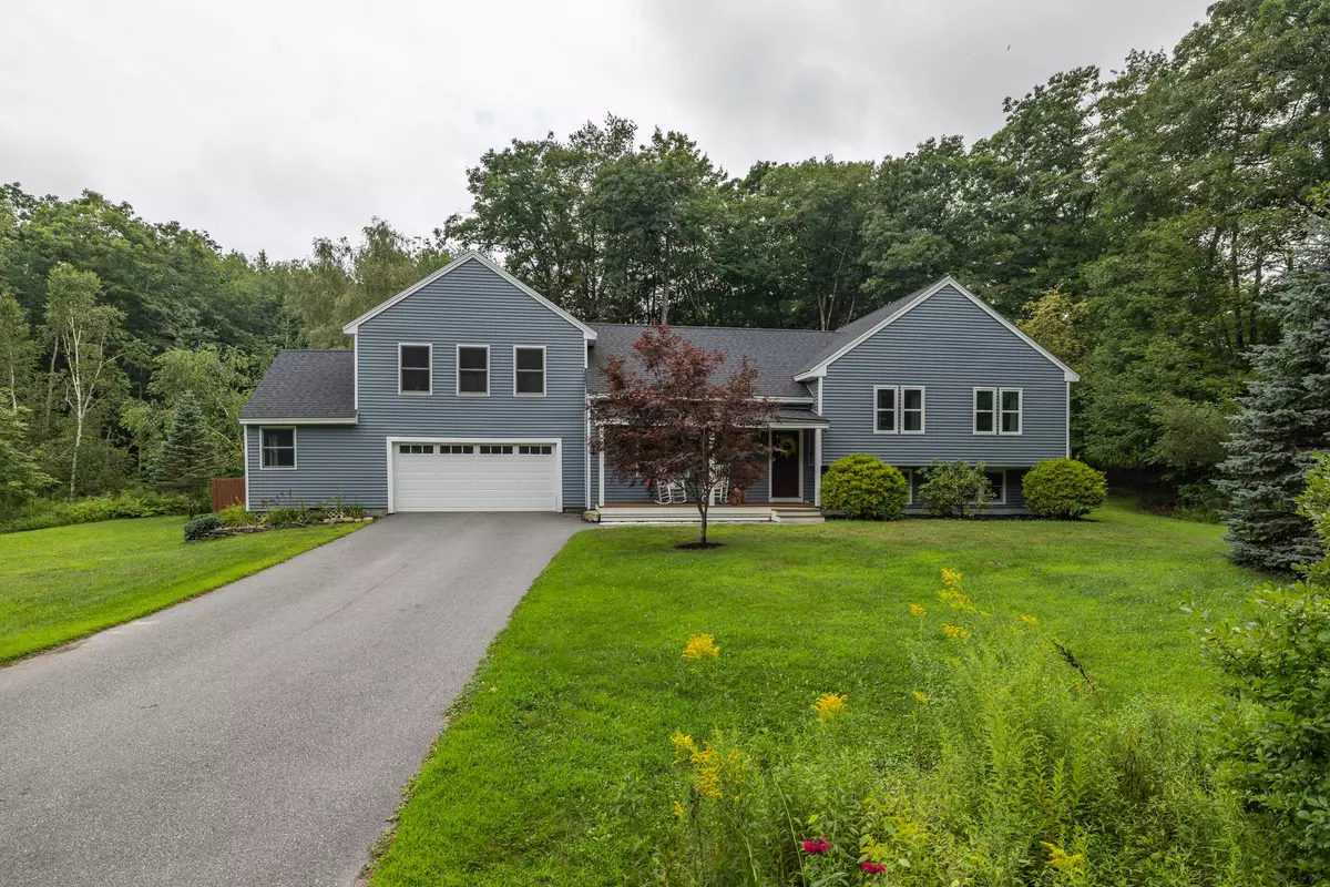 Topsham, ME 04086,5 Lovers LN