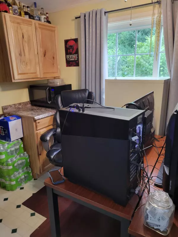 Stockton Springs, ME 04981,152 W Main ST