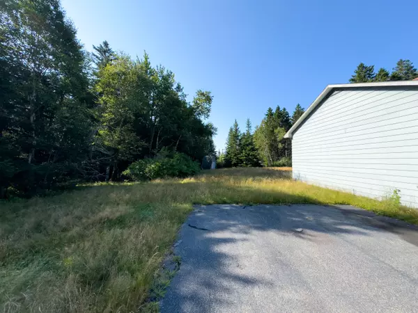 Marshfield, ME 04654,43 Stagecoach RD