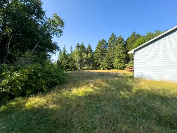 Marshfield, ME 04654,43 Stagecoach RD